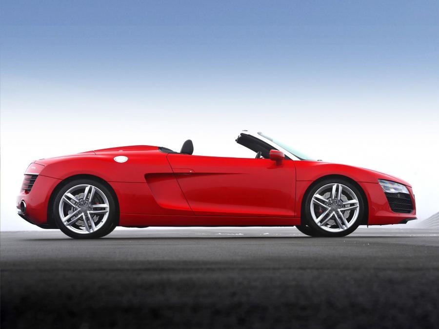  Audi R8 Spyder 2013 года  (UK) (фото 11 из 16)